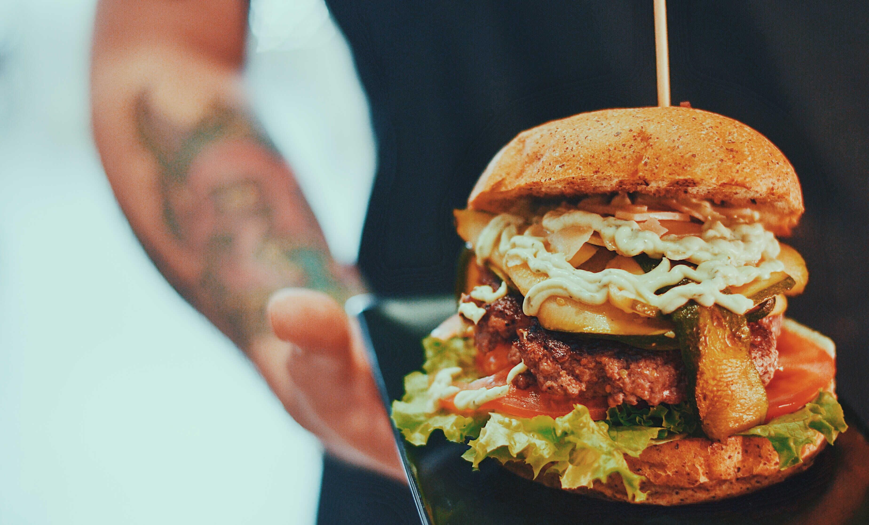 2 giugno 2018 Hamburger alla Canapa. Da Herba Monstrum Brewery, in via Ettore Monti, 29, 23851 in zona Ponte Azzone Visconti Lecco