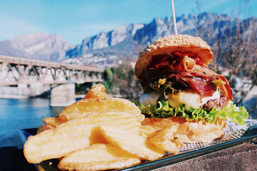 Hamburger Stagionale, Gennaio 2019. Herba Monstrum Brewery via Ettore Monti, 29, 23851 in zona Ponte Azzone Visconti Lecco.