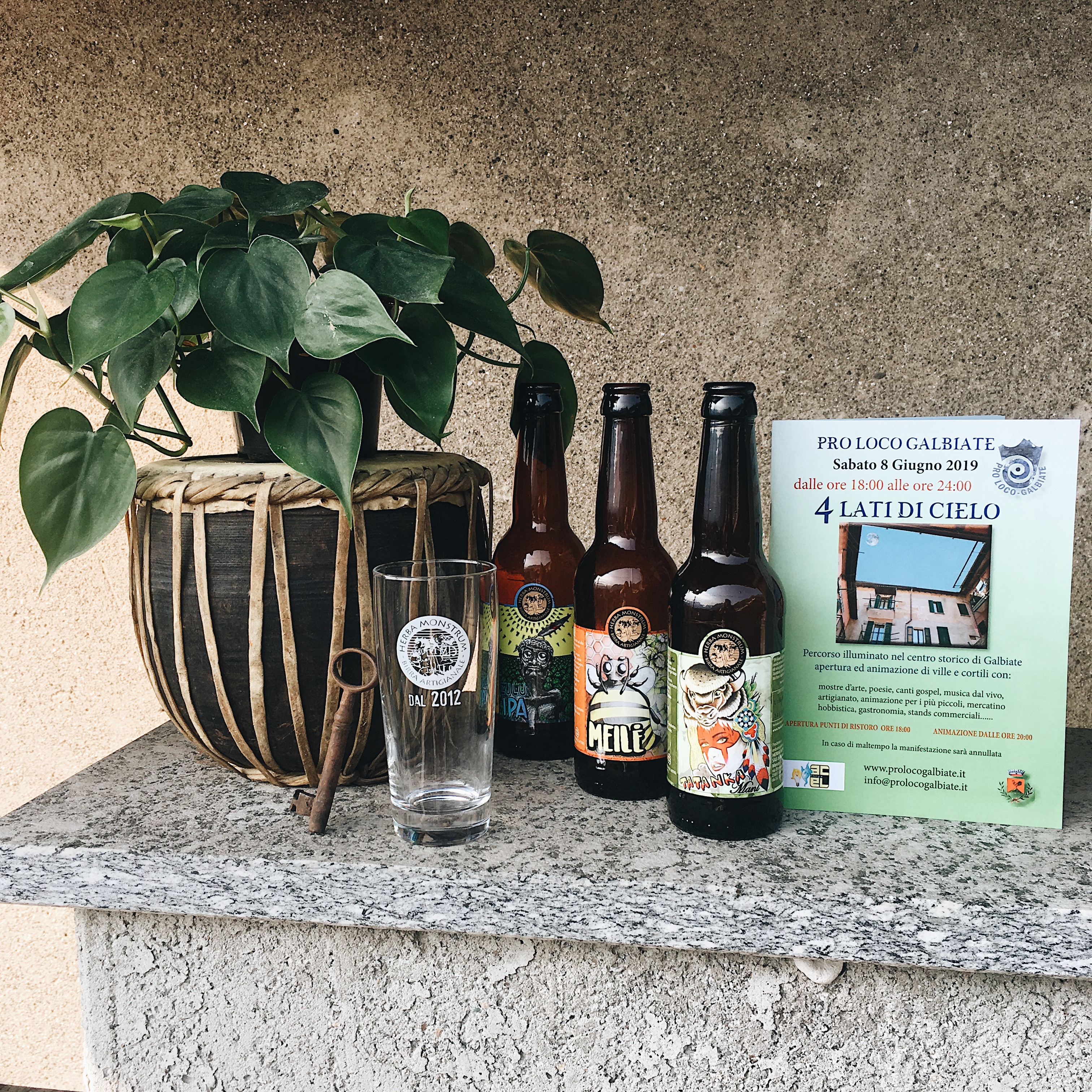 4 lati di cielo, Galbiate. Sabato 8 giugno 2019, nel centro storico di Galbiate. Manifestazione organizzata dalla ProLoco. Birre artigianali alla spina di Herba Monstrum Brewery.