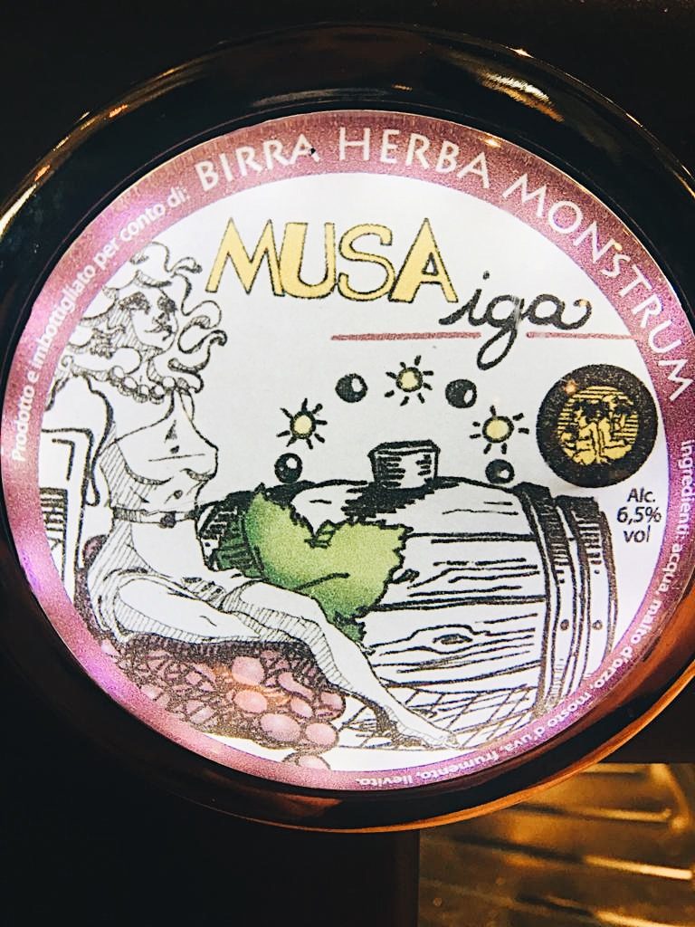 Musa IGA, Golden Ale 6,5% con mosto d'uva. Herba Monstrum Brewery via Ettore Monti, 29, 23851 in zona Ponte Azzone Visconti Lecco.