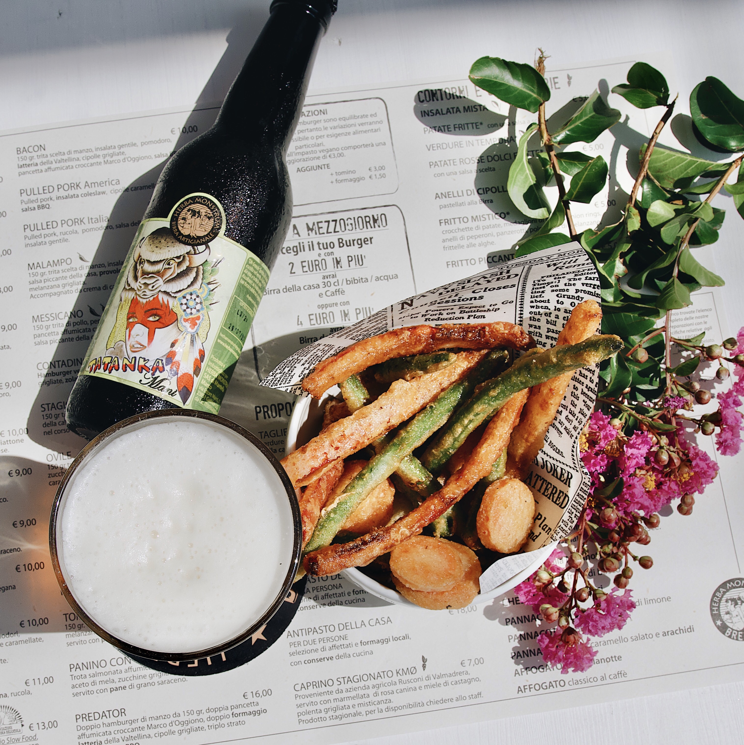 Herba Monstrum Brewery APERTO anche a pranzo. Novità verdure tempura. Via Ettore Monti, 29, 23851 in zona Ponte Azzone Visconti Lecco. Hamburger, patatine, birra artigianale, caffè Malatesta.